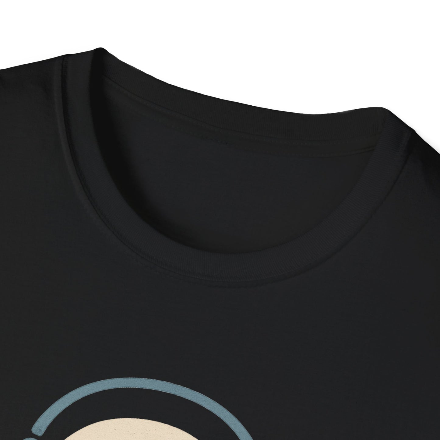 Dead Beats Ghost T-Shirt - Funny Music Halloween Shirt - Cute Ghost with Headphones Tee - Gift for DJs, Musicians and Spooky Season