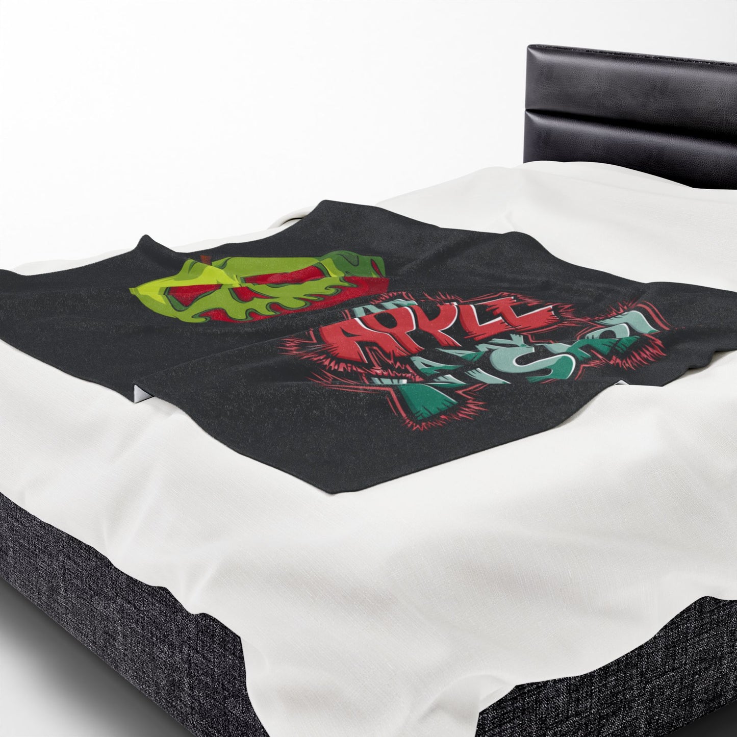 Plush Blanket - Poison Apple Design for Cozy Nights