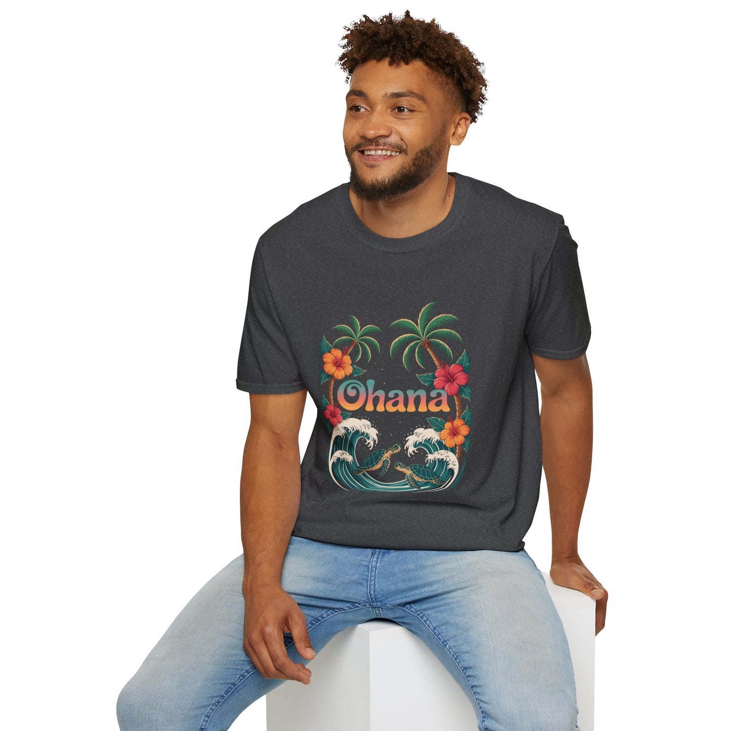 Ohana Shirt - Retro Hawaiian Sea Turtle & Palm Tree Graphic Tee - Tropical Beach Family Gift, Summer Vacation Aesthetic T-Shirt