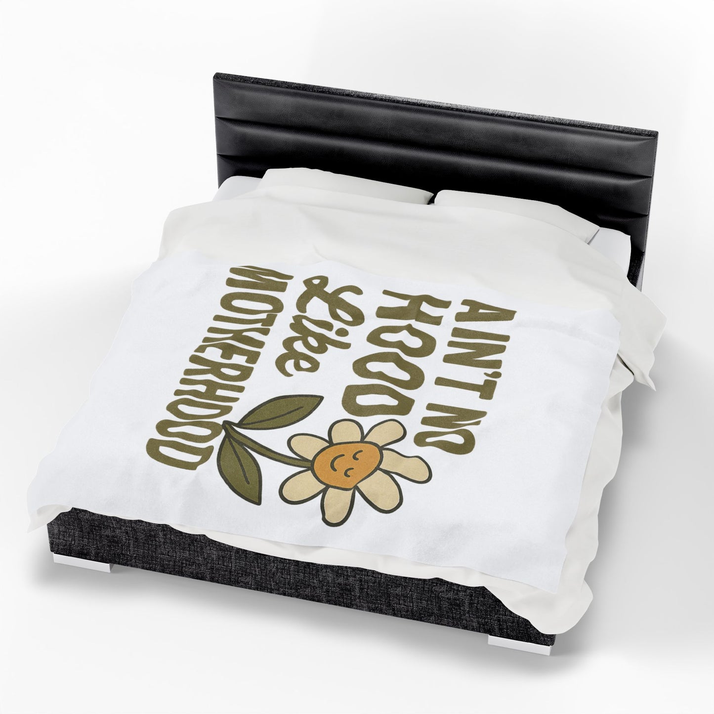 Plush Blanket with 'Ain't No Hood Like Motherhood' Design Mother's Day Throw Blanket Decor Gift for Mom