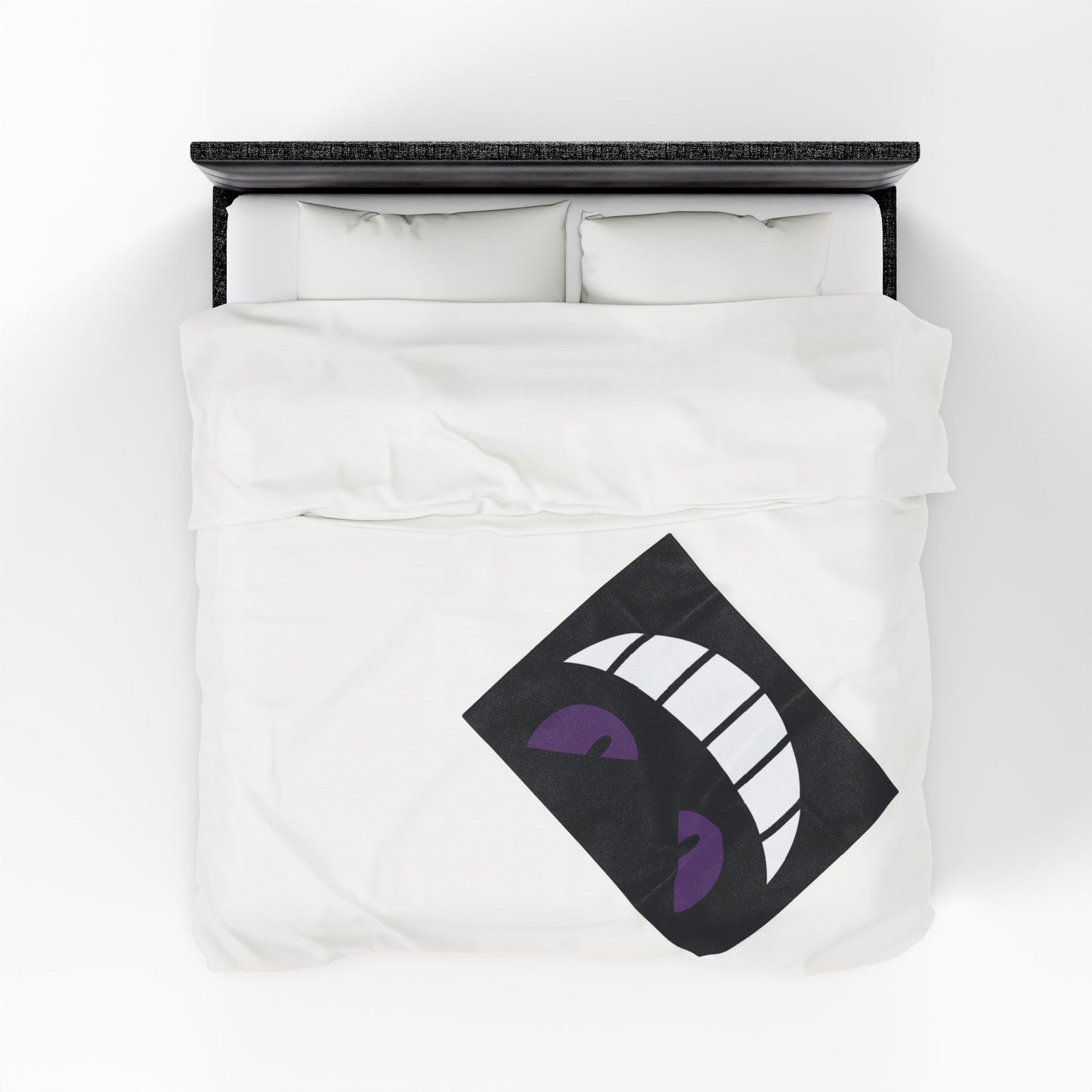 Evil Grin Blanket, Spooky Purple Eyes Throw Blanket, Creepy Cute Gamer Room Decor, Halloween Horror Bedding, Gothic Cozy Plush Blanket