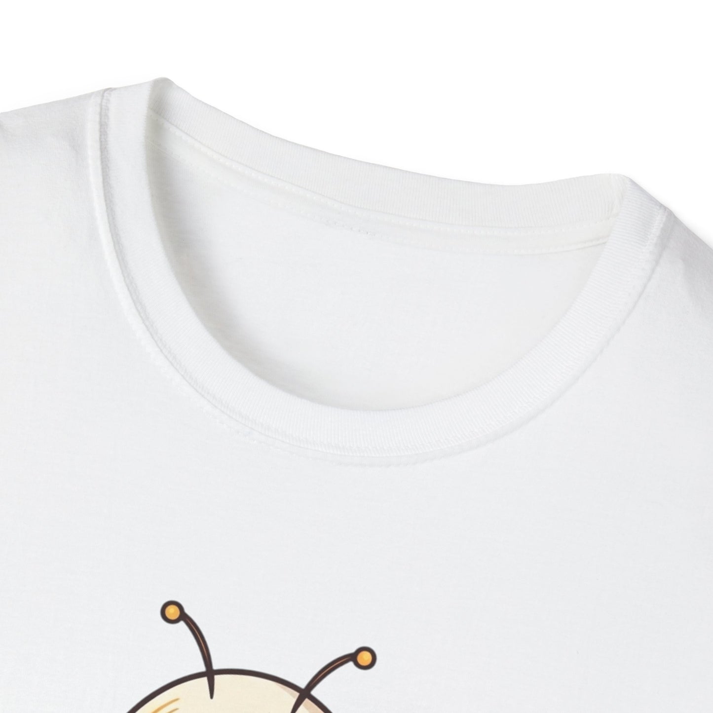 Funny Boo Bee Halloween Shirt – Cute Ghost Bee Costume Tee, Spooky Season Pun Shirt, Bee Lover Gift, Fall T-Shirt, Unisex Sizes