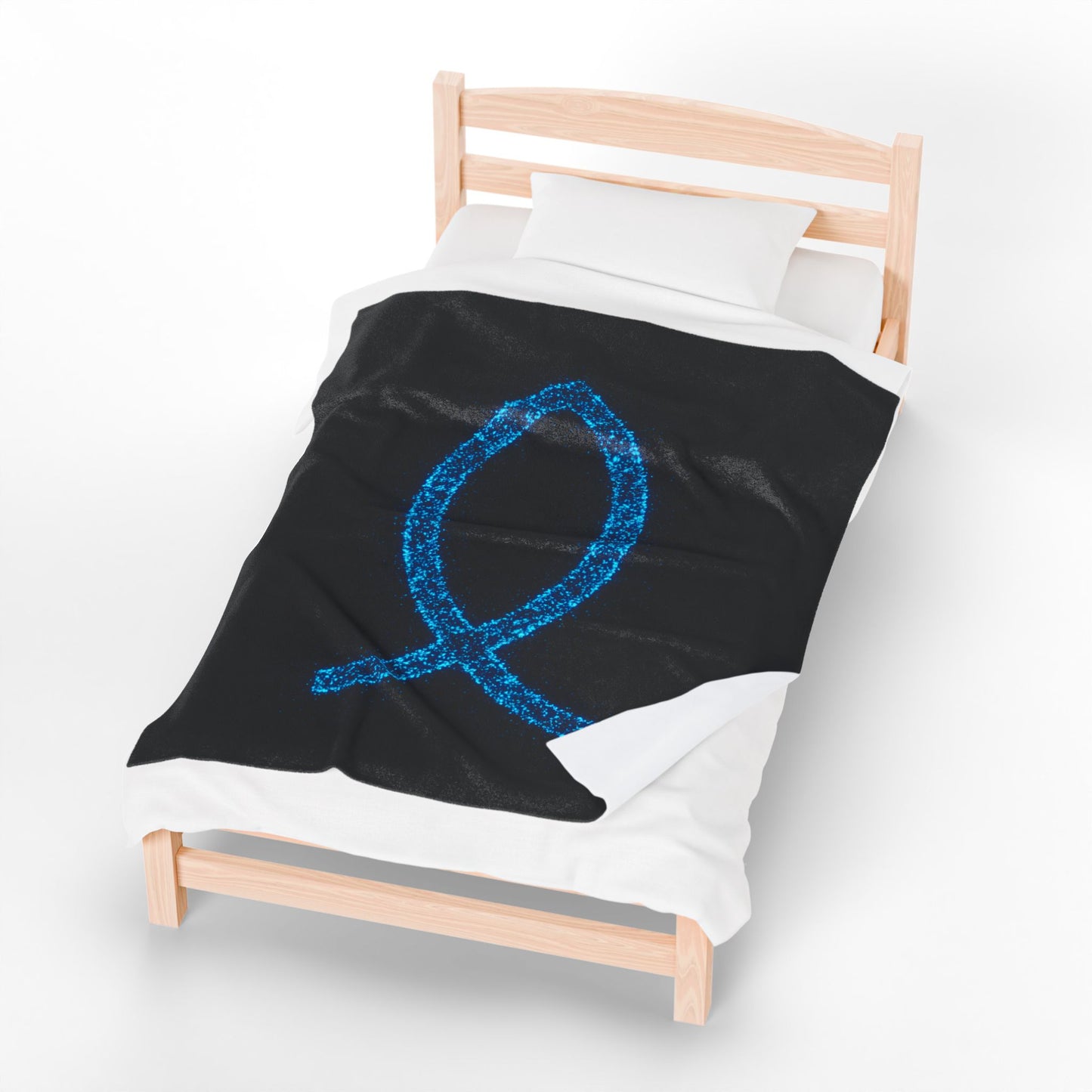 Cozy Velveteen Plush Blanket with Sparkling Blue Fish Design