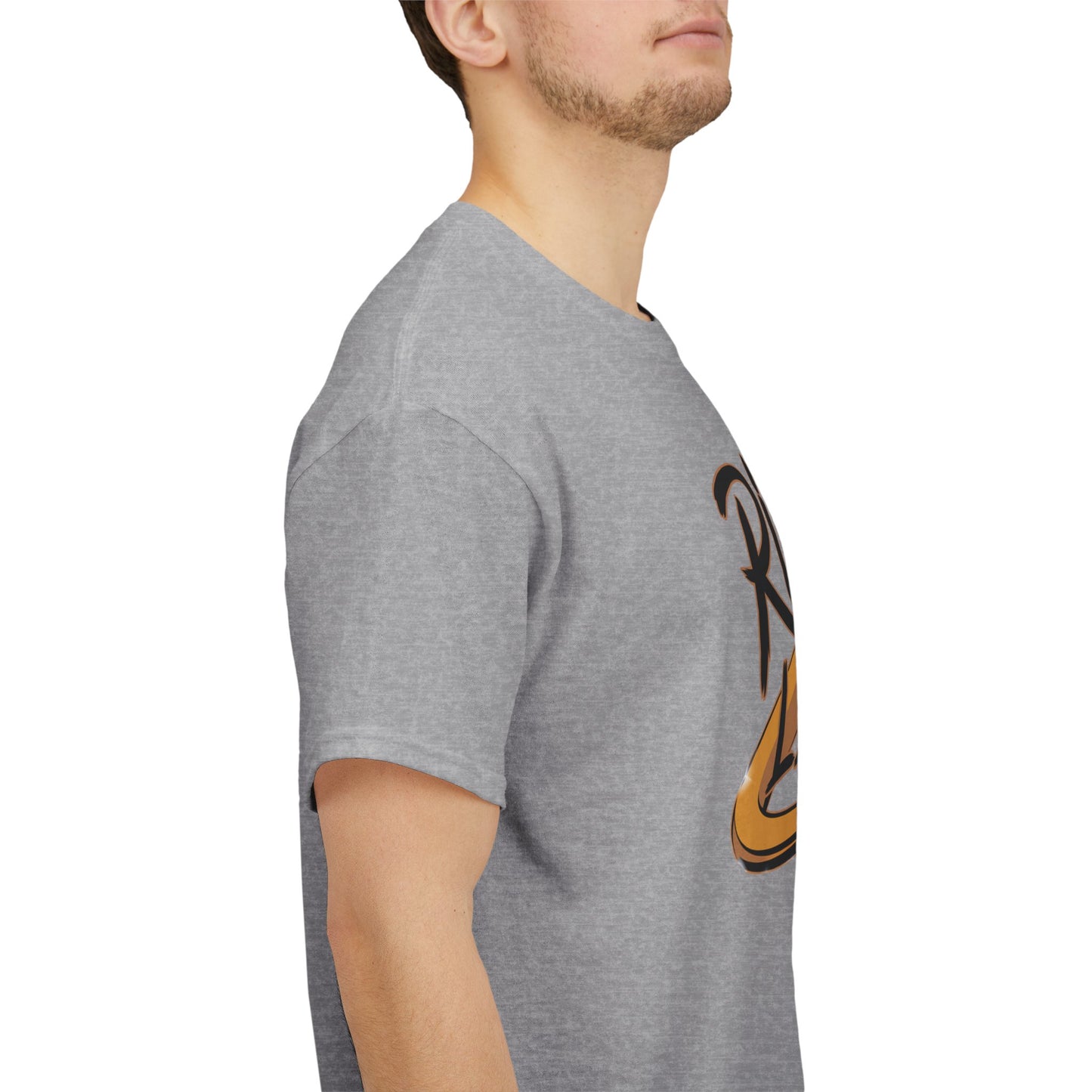 Ring Leader Video Game Shirt – Fast Speed Hero Holding Gold Ring – Retro Gamer Graphic Tee for Arcade, Anime, and Gaming Fans