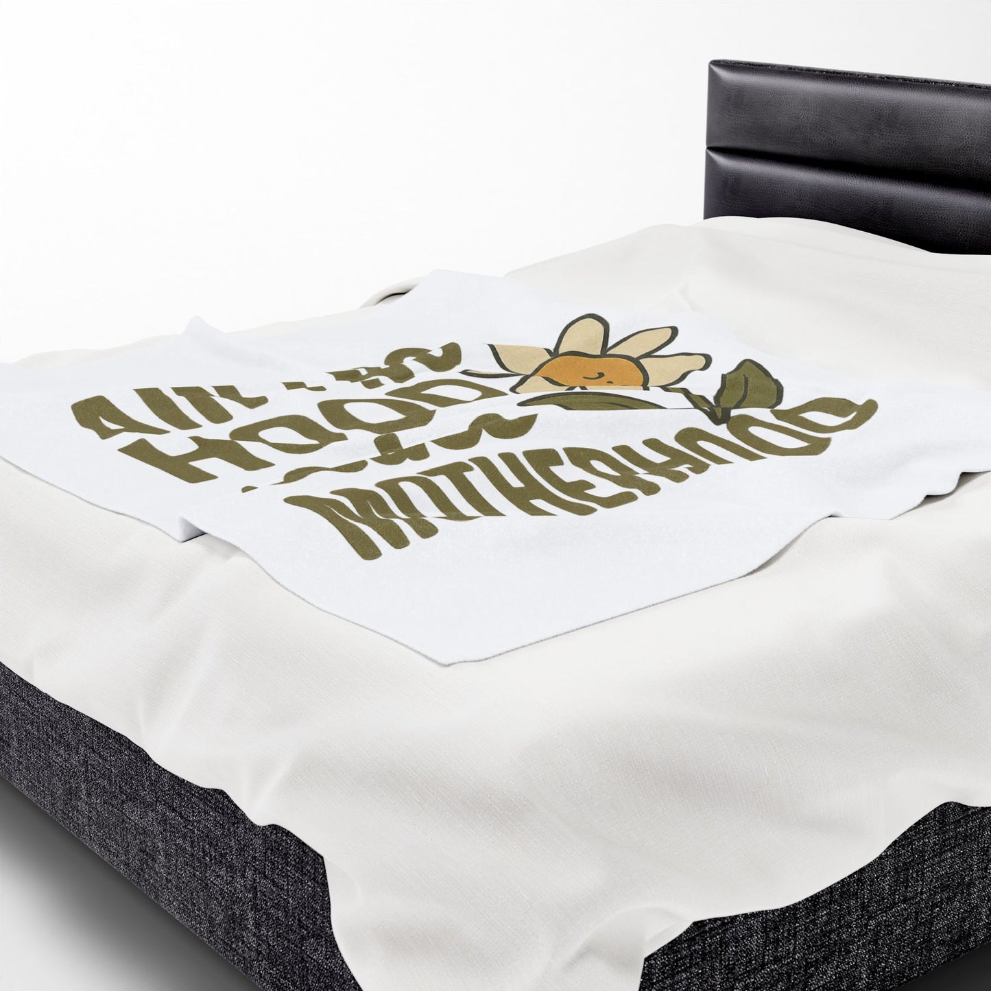 Plush Blanket with 'Ain't No Hood Like Motherhood' Design Mother's Day Throw Blanket Decor Gift for Mom