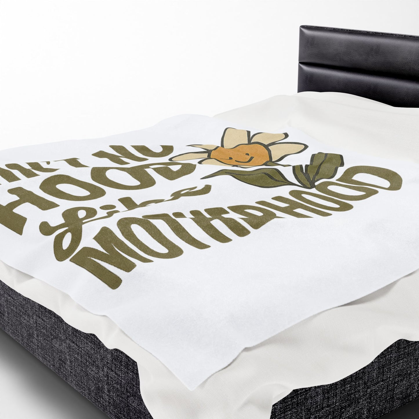 Plush Blanket with 'Ain't No Hood Like Motherhood' Design Mother's Day Throw Blanket Decor Gift for Mom