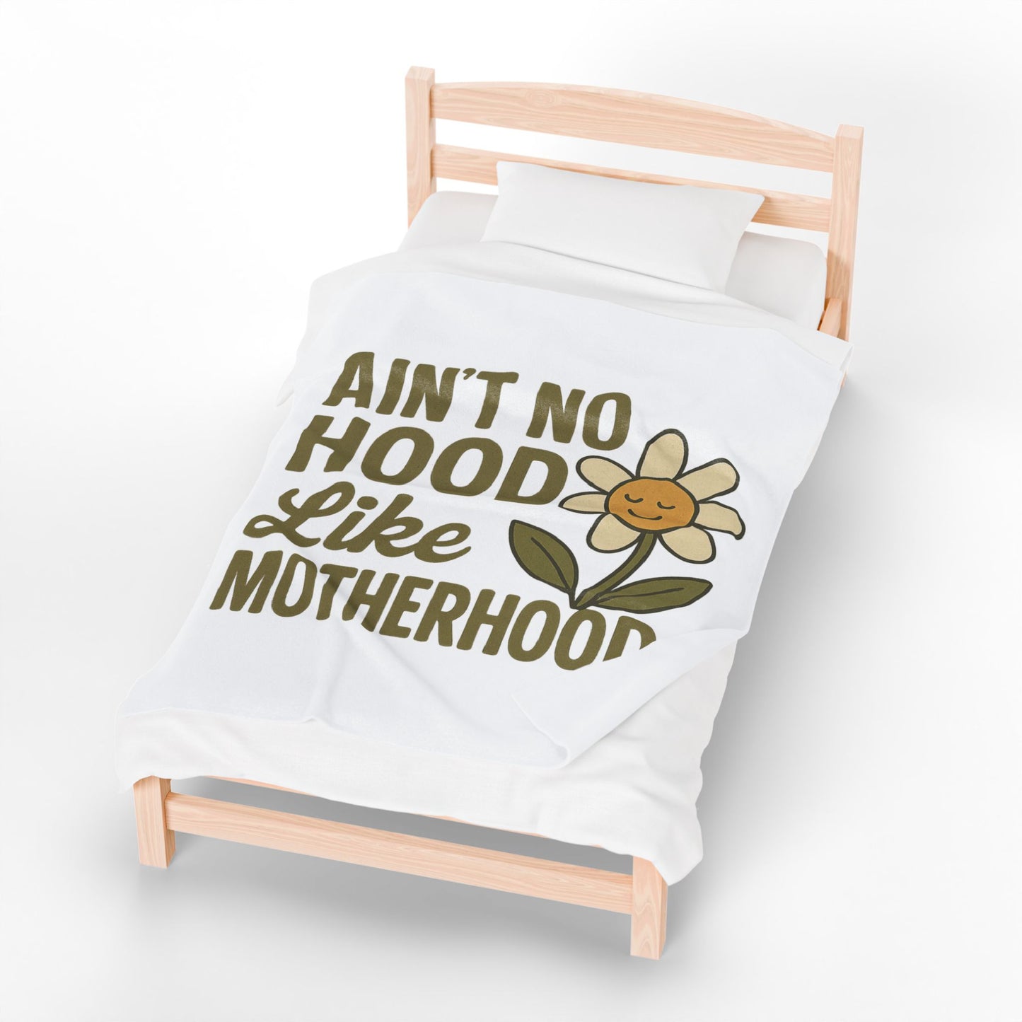 Plush Blanket with 'Ain't No Hood Like Motherhood' Design Mother's Day Throw Blanket Decor Gift for Mom