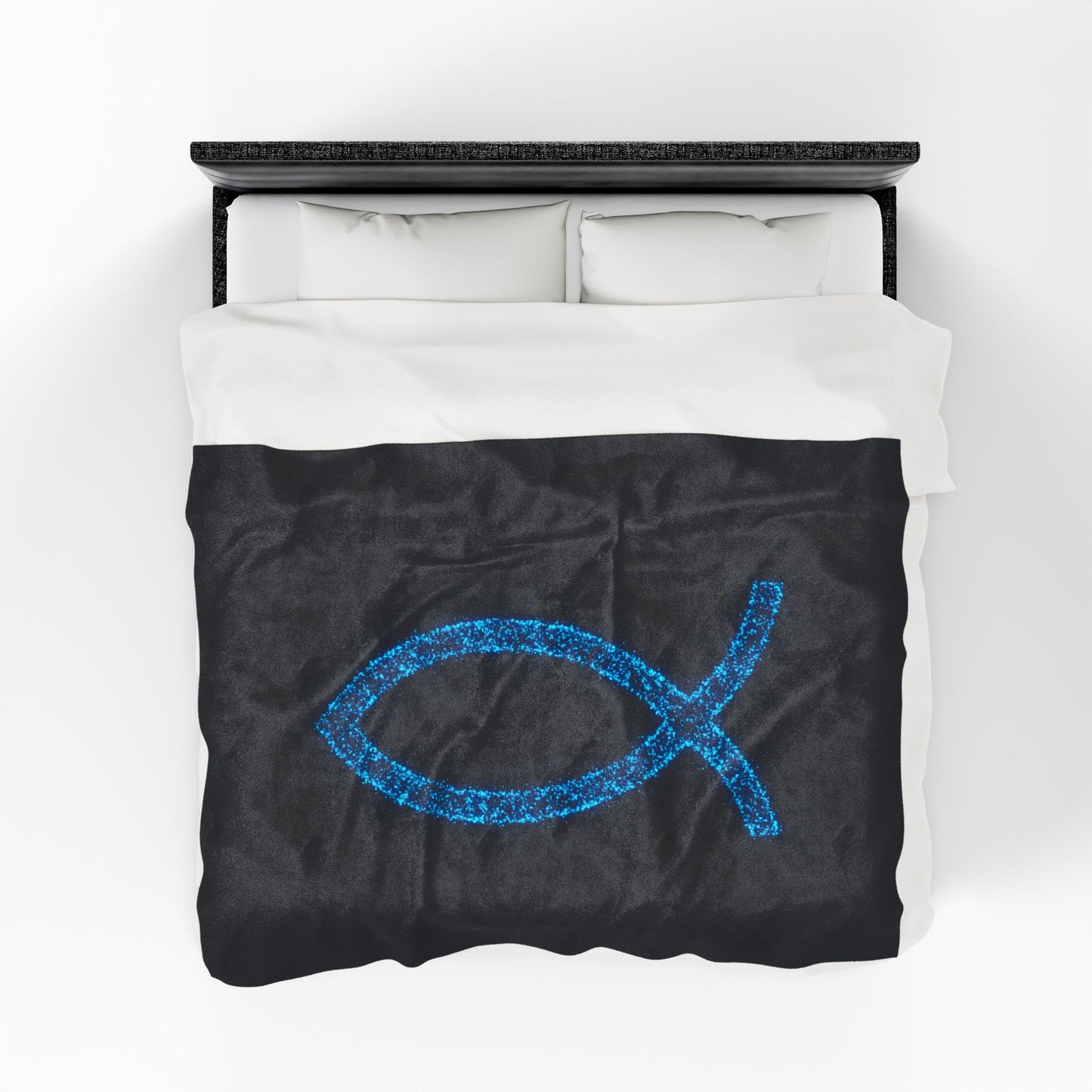 Cozy Velveteen Plush Blanket with Sparkling Blue Fish Design