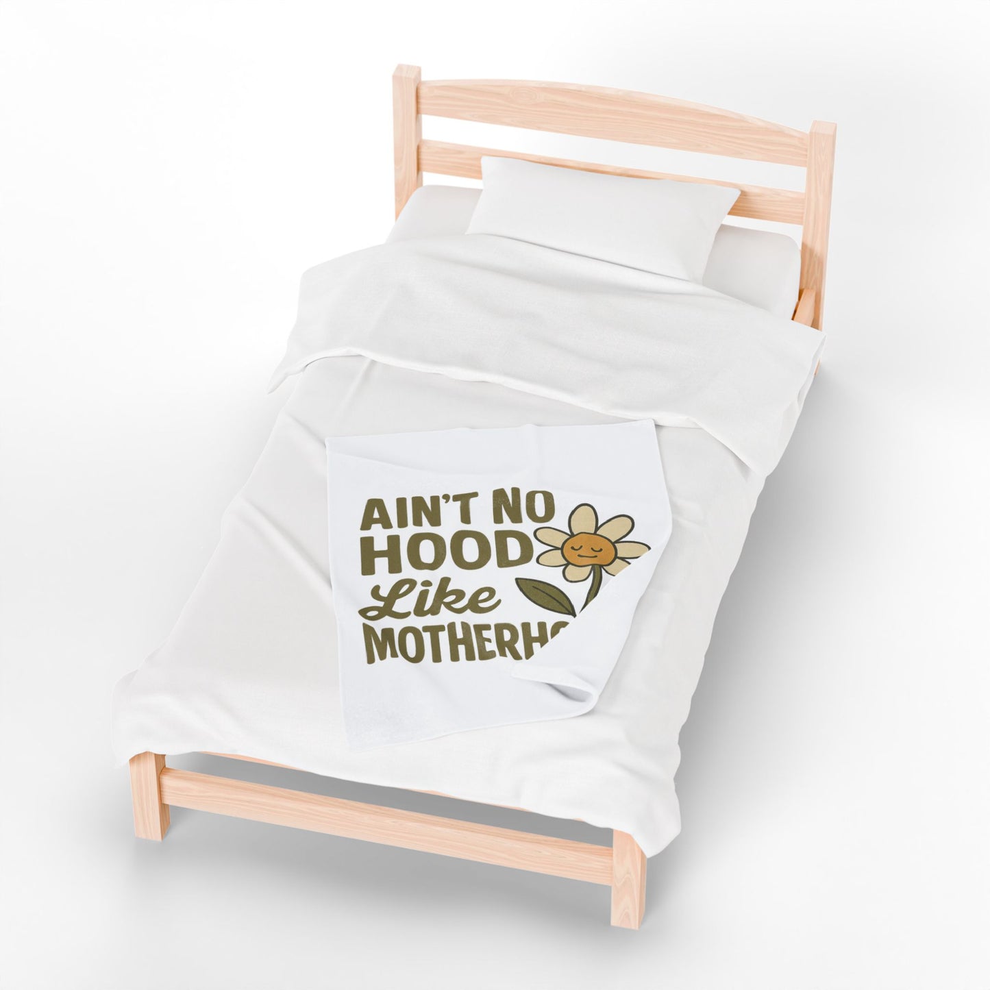 Plush Blanket with 'Ain't No Hood Like Motherhood' Design Mother's Day Throw Blanket Decor Gift for Mom