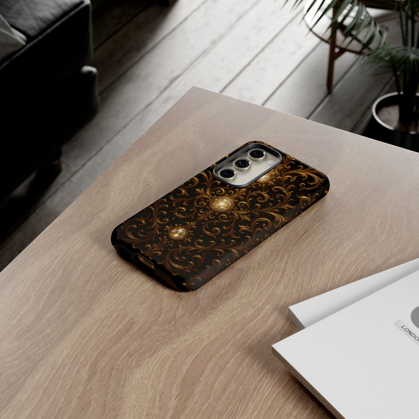 Luxury Baroque Samsung Case – Elegant Gold Ornate Floral Phone Cover for Galaxy