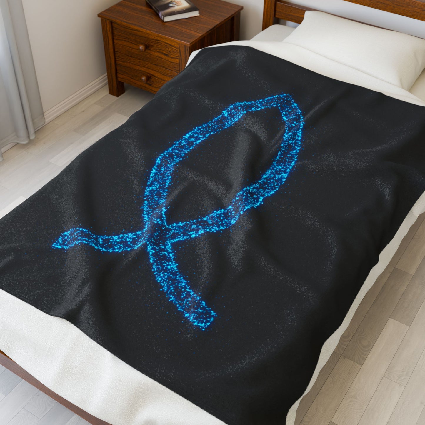 Cozy Velveteen Plush Blanket with Sparkling Blue Fish Design
