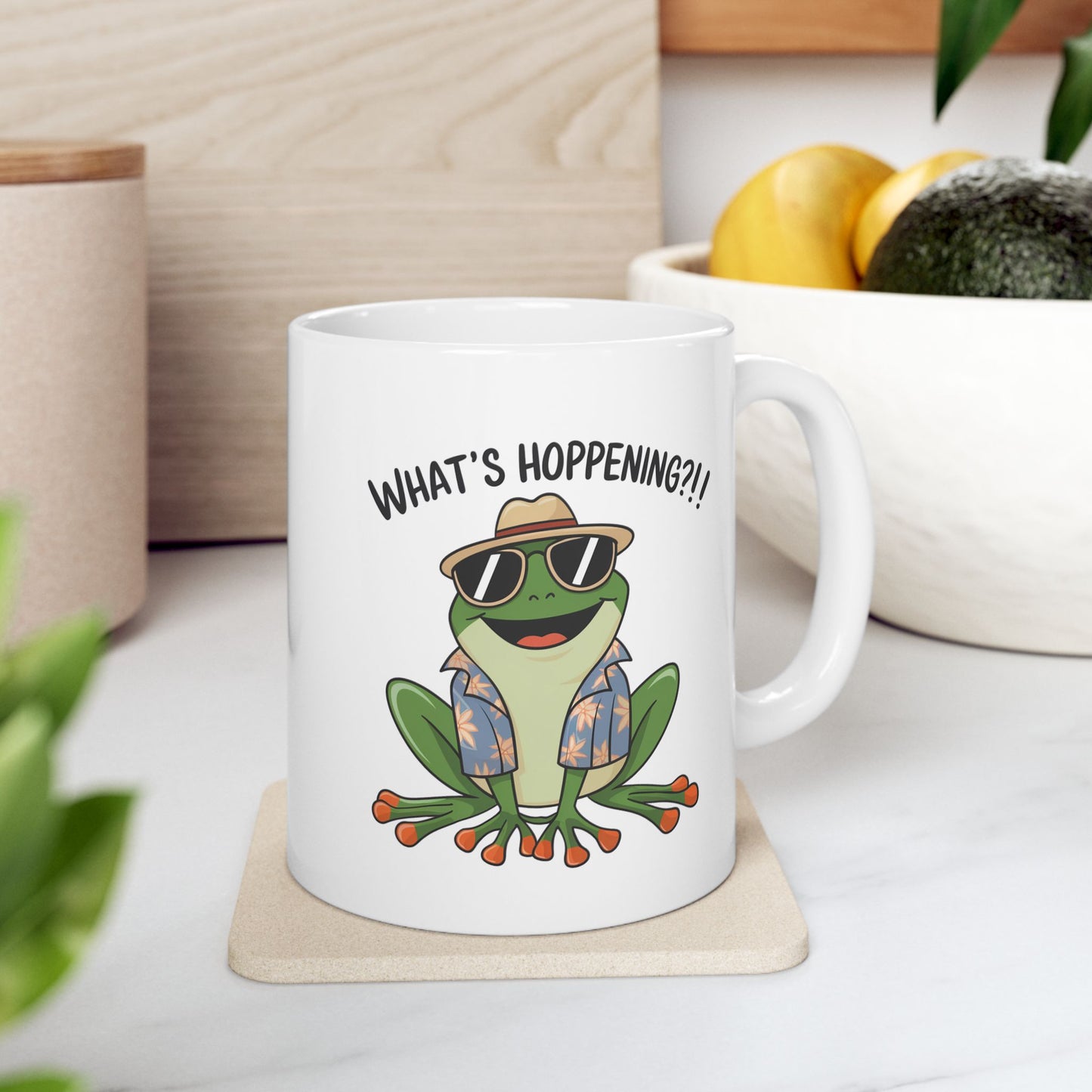 What’s Hoppening?! Frog Mug – Funny Tropical Frog in Hawaiian Shirt Coffee Cup, Cute Animal Ceramic Mug, Funky Gift for Frog Lovers